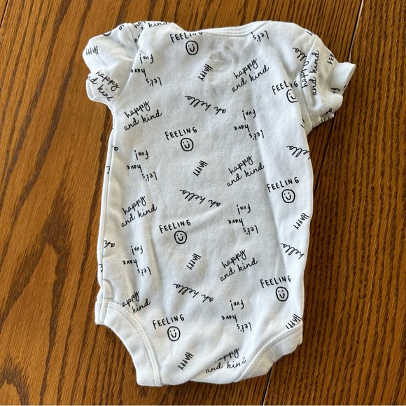 George Like New Cotton Short Sleeve Bodysuits, Set of 3, size 0-3 months - Picture 9 of 13